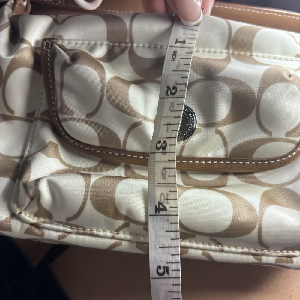 Vintage Y2K Coach Shoulder Bag Purse signature C monogram Baby White Beige - Picture 8 of 8